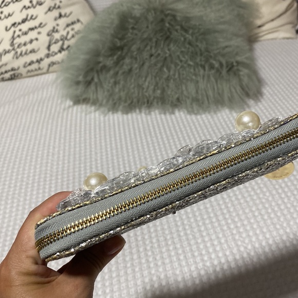 Deux Lux Silver Wallet Faux Pearl Sequence. Gently Used. Functional and Stylish - Picture 8 of 17